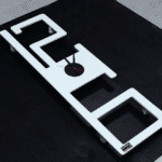 ساعة حائط من الخشب الطبيعي LU0038