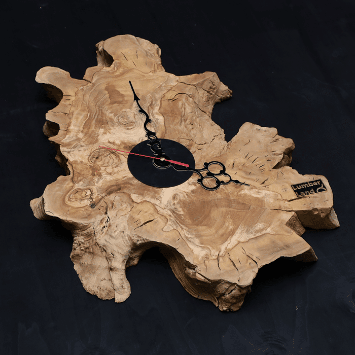 ساعة حائط من الخشب الطبيعي LU0037