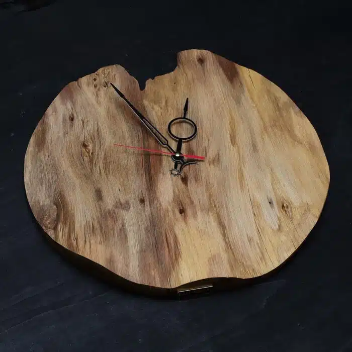 ساعة حائط من الخشب الطبيعي LU0044