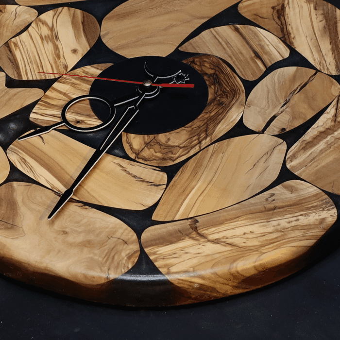 ساعة حائط من الخشب الطبيعي مع الإيبوكسي LU0055