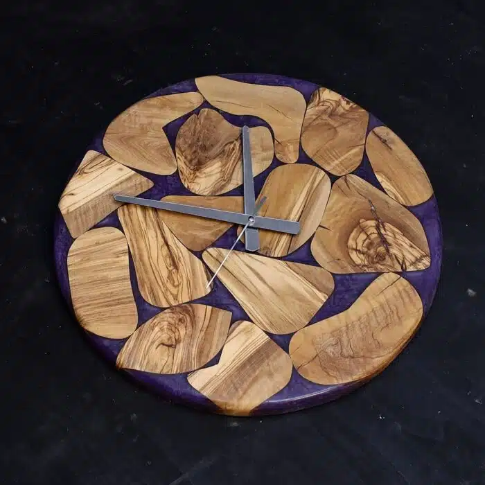 ساعة حائط من الخشب الطبيعي مع الإيبوكسي LU0052 ساعة حائط من الخشب الطبيعي مع الإيبوكسي LU0052