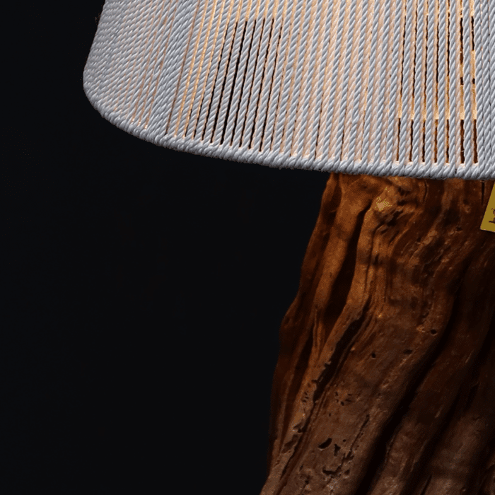 أباجورة من الخشب الطبيعي LU0062